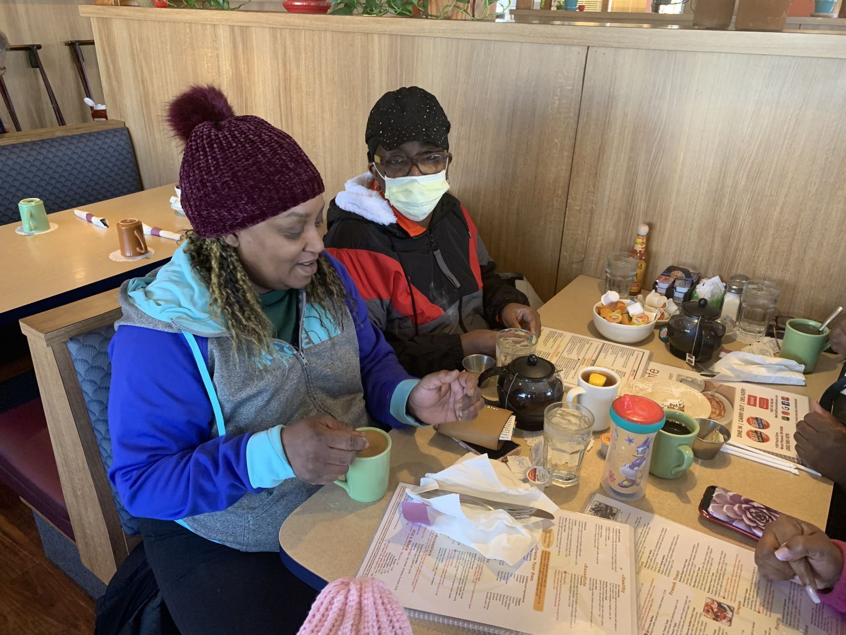 Restaurants closing & mask wearing